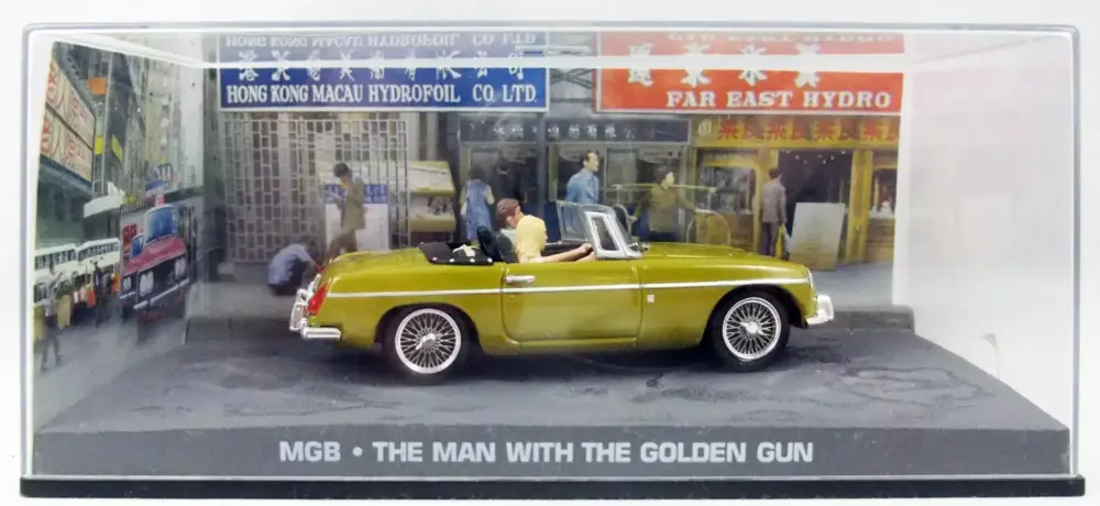 James Bond - GE Fabbri - L'Homme au pistolet d'or - MGB (neuve en boite) Commander Maintenant
