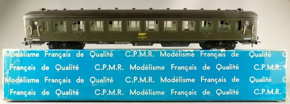 CPMR RMA 410 Ho Sncf Voiture DEV Uic 2° Classe B10 51 87 20-70 670-5 Verte Aménagée en Boite Affaire À Saisir
